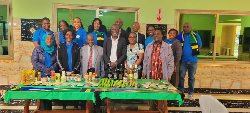 ZOFAZ members with an agricultural produce display.
